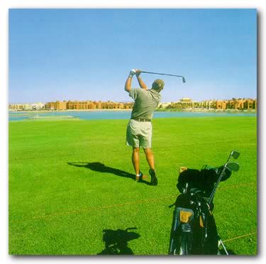 SZER-telen golfozás