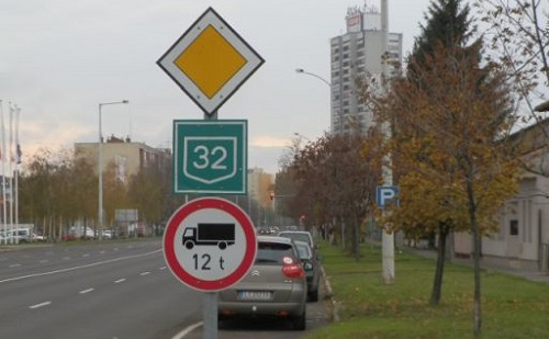 Megújul a Hatvan - Szolnok másodrendű főút