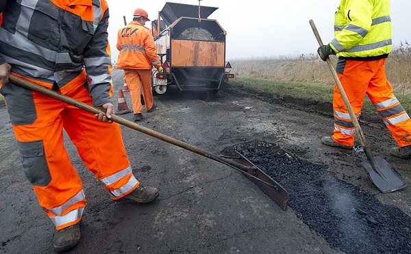 Több mint 10,5 milliárd forintból mintegy 126 kilométer útszakasz újul meg Jász-Nagykun-Szolnok megyében